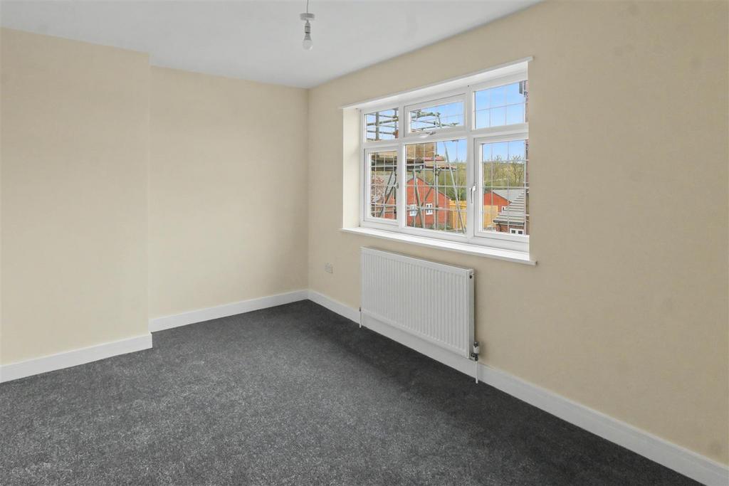 Bedroom 2 (2).jpeg
