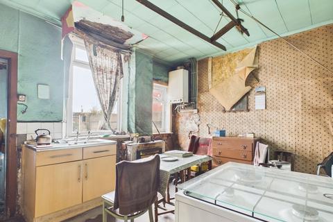 2 bedroom terraced house for sale, Tyldesley Road, Manchester M46