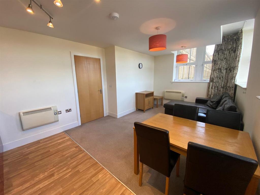 DINING AREA.jpg