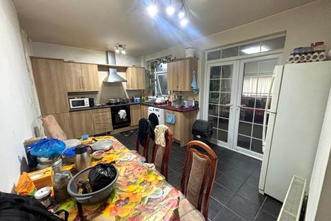 undefined, Finsbury Road