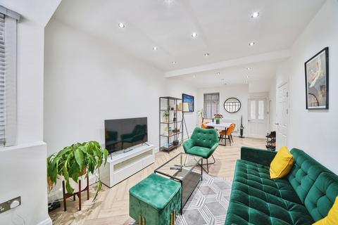 undefined, Meath Road, London, E15