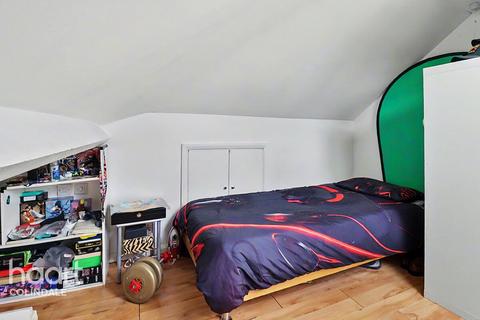 3 bedroom end of terrace house for sale, Dryfield Road, Edgware