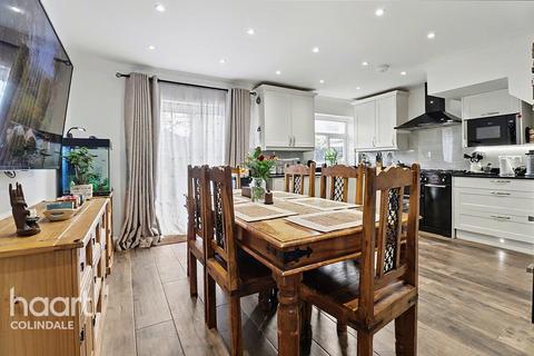 3 bedroom end of terrace house for sale, Dryfield Road, Edgware
