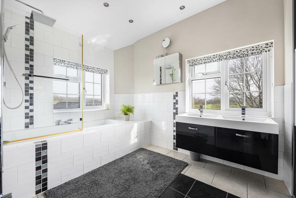Main En Suite 2 Bache Farmhouse