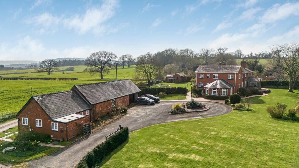 Bache Famrhouse &amp; Wheel House Cottage