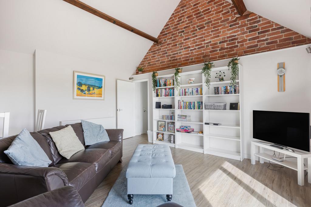 Wheel House Living Bache Farmhouse