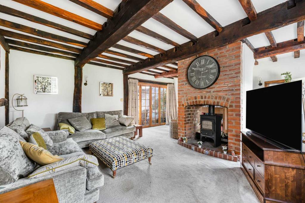 Lounge 2 Bache Farmhouse