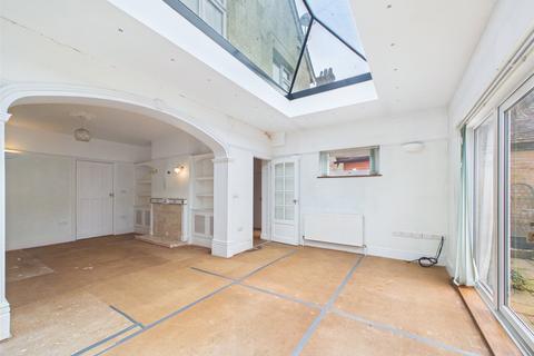 4 bedroom detached house for sale, Grand Avenue, Southbourne, Bournemouth, Dorset, BH6