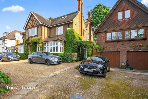 1 bedroom flat for sale, Castlemaine Avenue, South Croydon