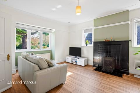 1 bedroom flat for sale, Castlemaine Avenue, South Croydon