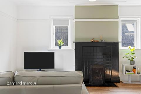 1 bedroom flat for sale, Castlemaine Avenue, South Croydon