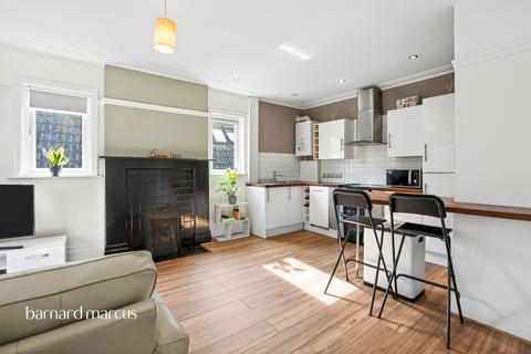 1 bedroom flat for sale, Castlemaine Avenue, South Croydon