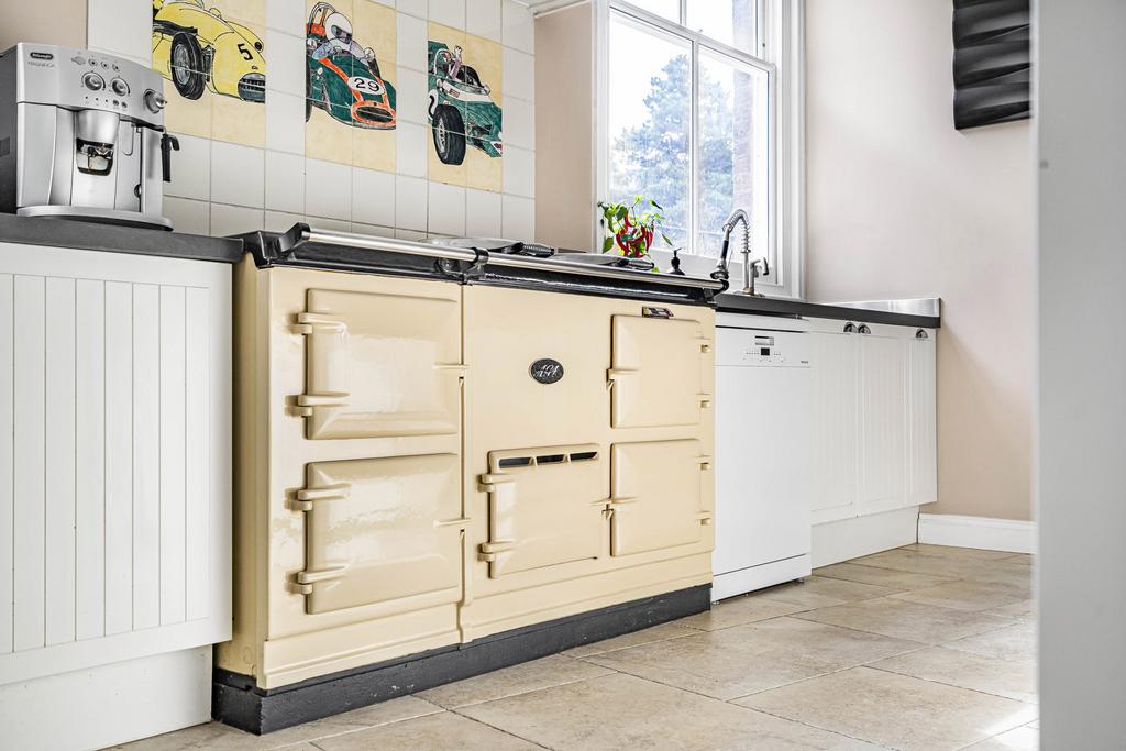 Kitchen/Dining