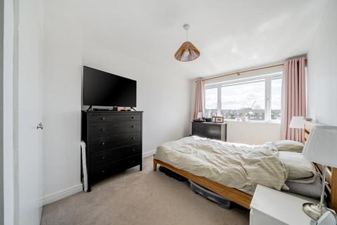 3 bedroom terraced house for sale, Vincent Road,  Thatcham,  RG18,  RG18