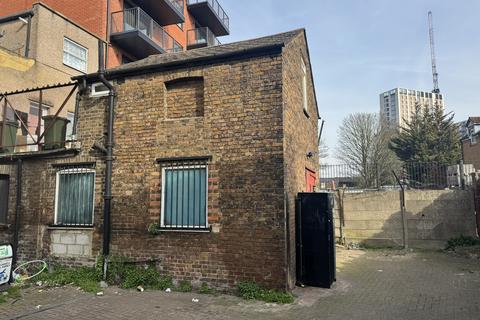 undefined, SOUTHALL UB2