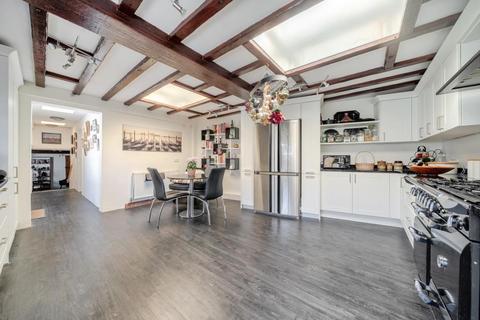 4 bedroom cottage for sale, Corn Street,  Witney,  OX28