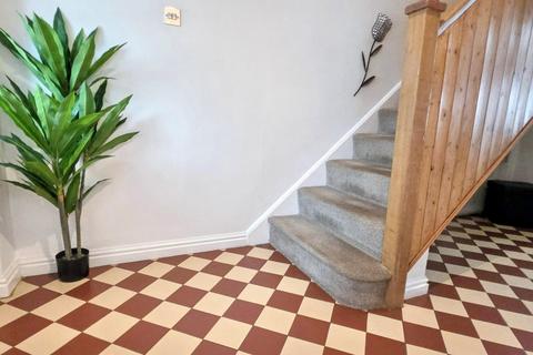 3 bedroom semi-detached house for sale, Launceston Close, Tamworth, B77