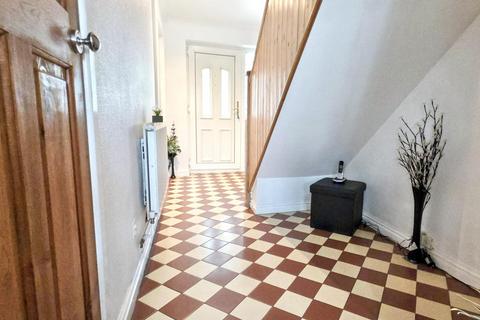 3 bedroom semi-detached house for sale, Launceston Close, Tamworth, B77