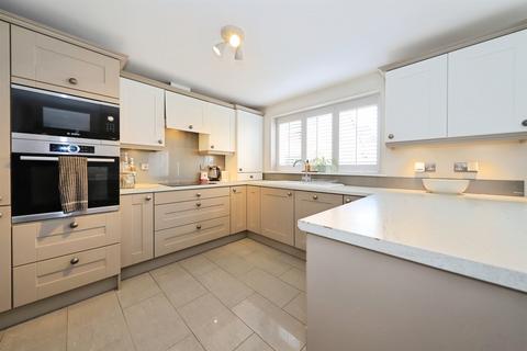 4 bedroom detached house for sale, Butler Best Way, Kidderminster