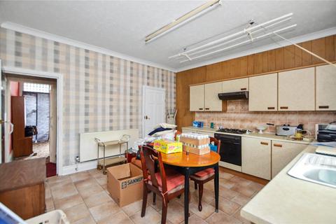 4 bedroom terraced house for sale, Haigh Avenue, Rothwell, Leeds, West Yorkshire