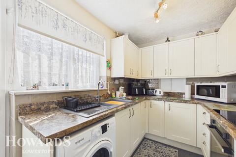 2 bedroom detached bungalow for sale, Brendon Close, Lowestoft