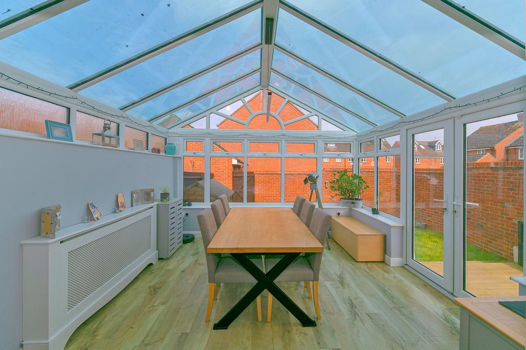 Sun Room / Dining Room