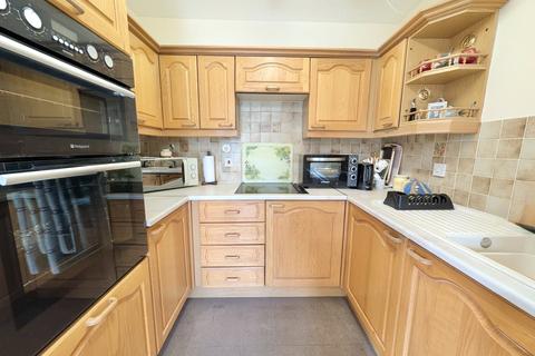 undefined, Hinderton Road, Neston, Cheshire, CH64