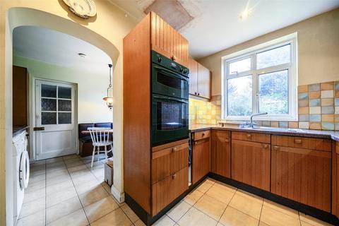 5 bedroom semi-detached house for sale, Woodyates Road, Lee