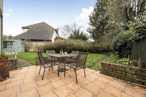 5 bedroom semi-detached house for sale, Woodyates Road, Lee