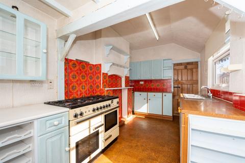 3 bedroom semi-detached house for sale, St. Georges Terrace, Kidderminster DY10