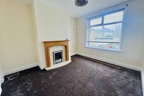 3 bedroom terraced house to rent, Beechwood Avenue, BRADFORD