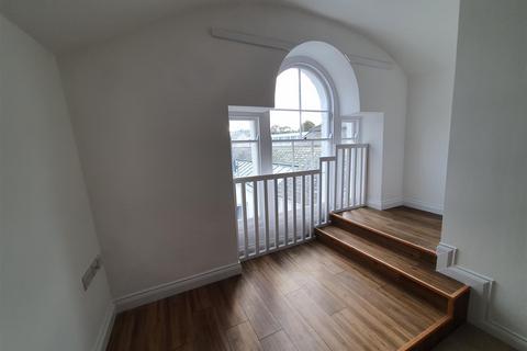 undefined, Truro