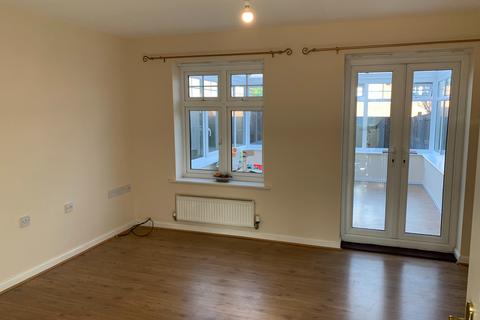 2 bedroom semi-detached house to rent, Aydon Gardens, Longbenton, NE12
