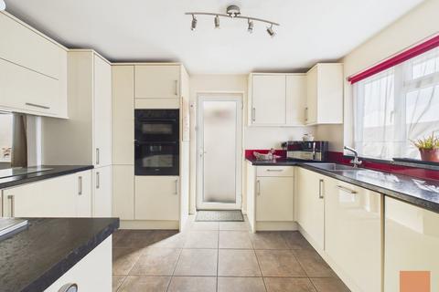 3 bedroom detached bungalow for sale, Springfield Way, Threemilestone