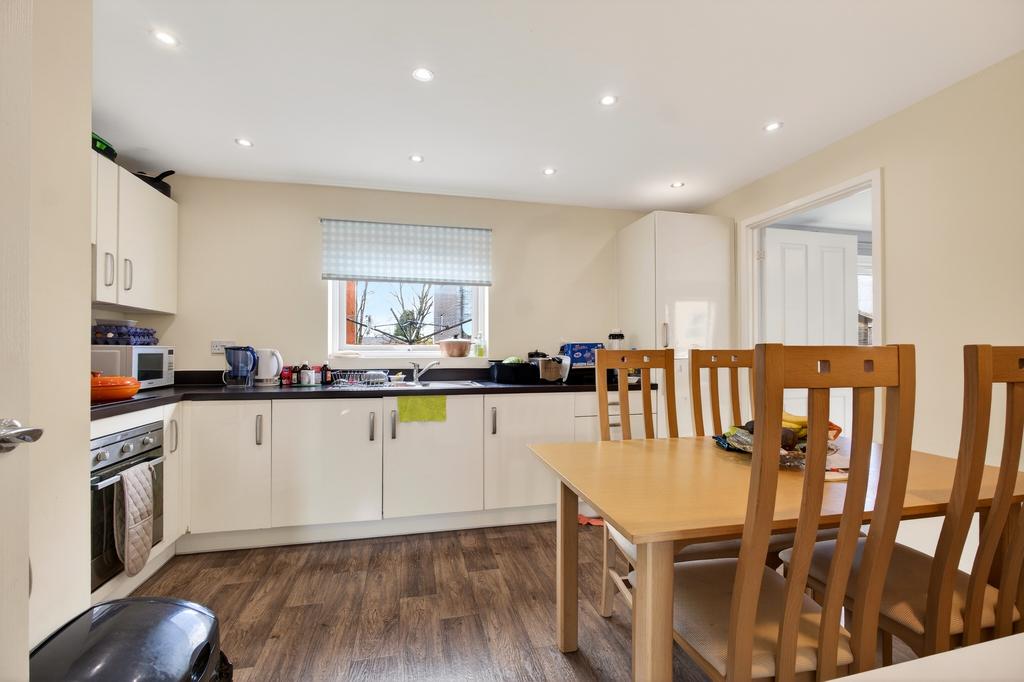 Kitchen Dining Room (2)