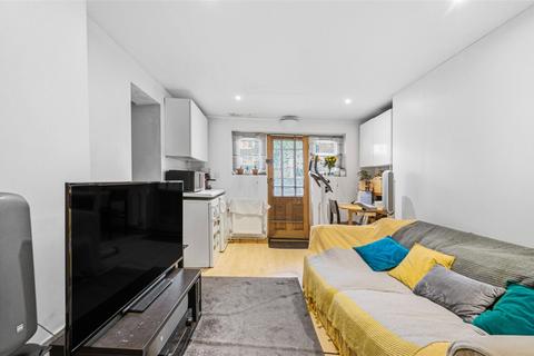 3 bedroom terraced house for sale, Vicarage Road, Hertfordshire WD18