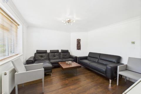 3 bedroom semi-detached house for sale, Goss Avenue, Waddesdon, Aylesbury, HP18