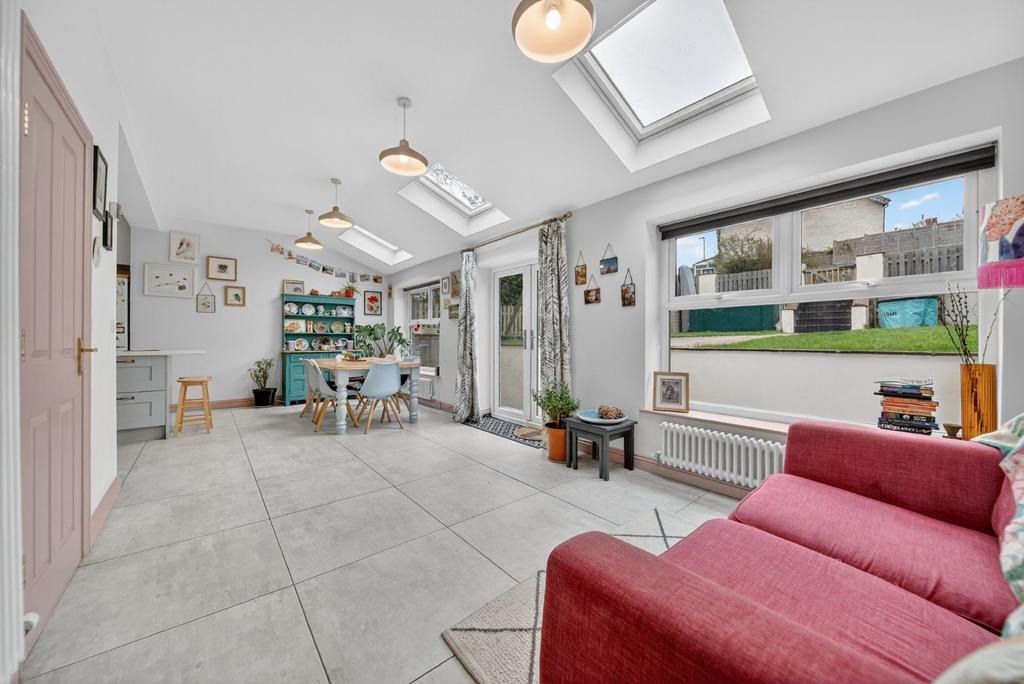House in Leeds, Newlay, Horsforth - More