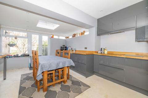4 bedroom semi-detached house for sale, Queens Road, Aylesham, Canterbury, Kent, CT3