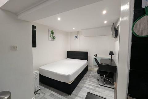 1 bedroom flat to rent, London, SW2