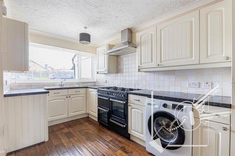 undefined, Highlands Close, Rochester