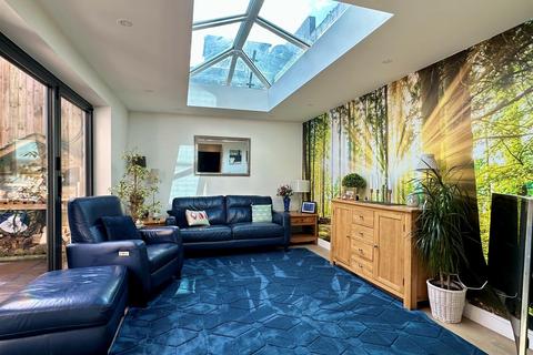 4 bedroom terraced house for sale, New Mills Road, High Peak SK22