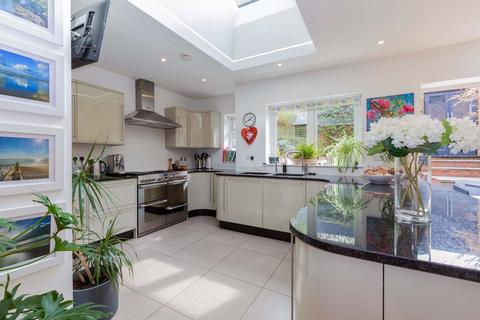 4 bedroom semi-detached house for sale, Lower Road, Cookham SL6