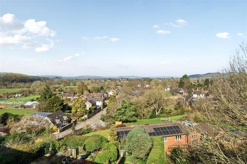 4 bedroom end of terrace house for sale, 5 Upper Linney, Ludlow, SY8 1EF