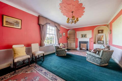 4 bedroom end of terrace house for sale, 5 Upper Linney, Ludlow, SY8 1EF