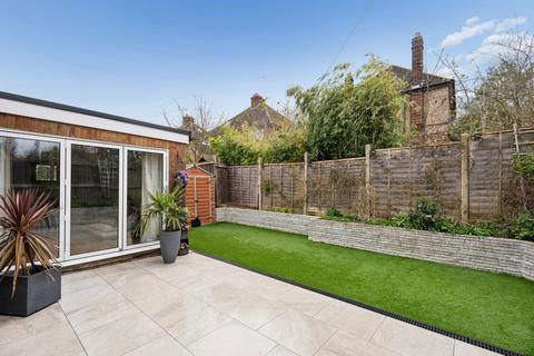 4 bedroom detached house for sale, Howard Place, Dunstable LU5