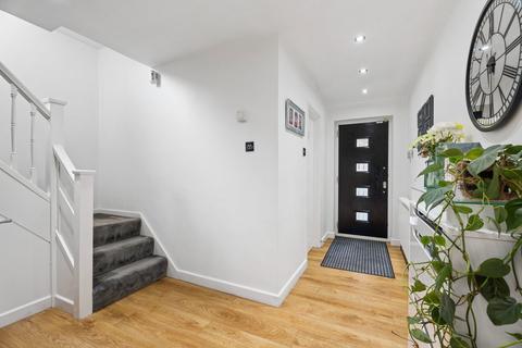 4 bedroom detached house for sale, Howard Place, Dunstable LU5