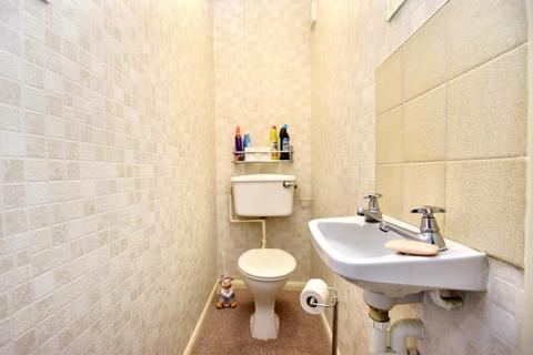 3 bedroom end of terrace house for sale, Roman Bank, Skegness, PE25