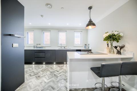 3 bedroom house to rent, Northwood Street, Birmingham, West Midlands, B3