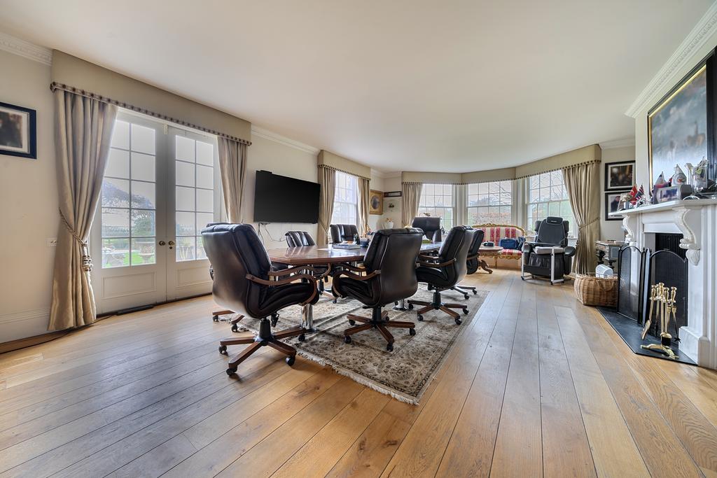 Kingwood House Stud Drawing Room